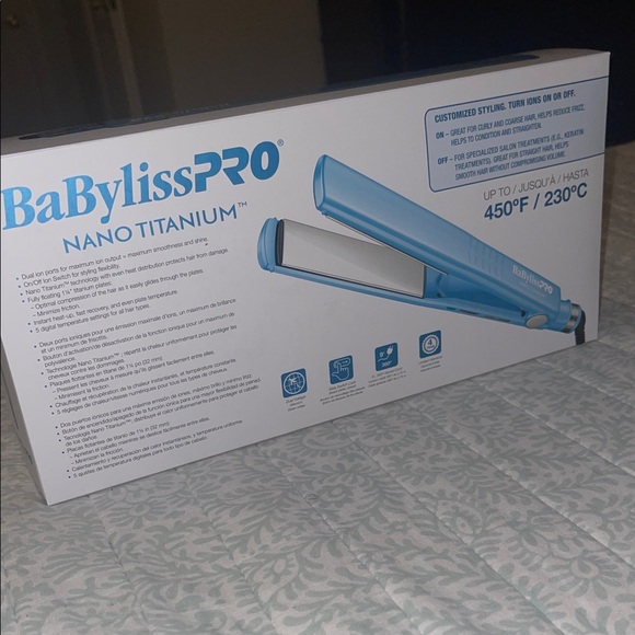 BaBylissPRO Nano Titanium Hair Straightener in Blue - Picture 2 of 3